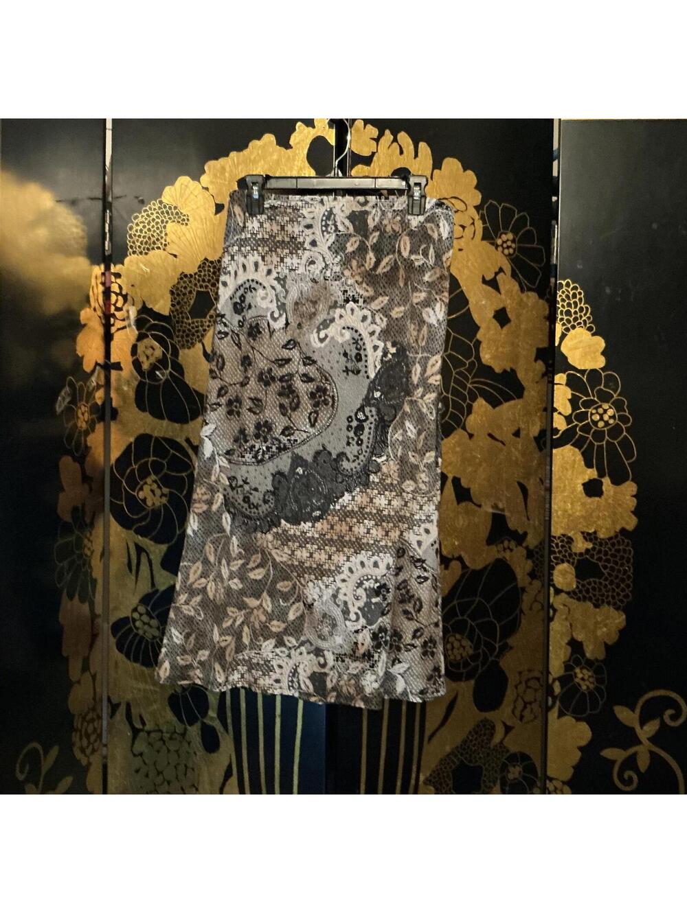 L Lace Print Skirt